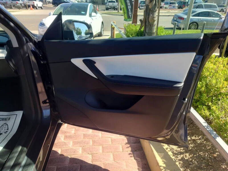 2020 Tesla Model Y Long Range