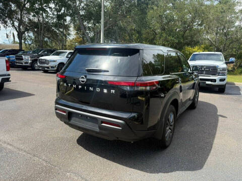 2025 Nissan Pathfinder S