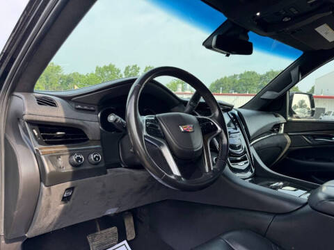 2018 Cadillac Escalade Platinum