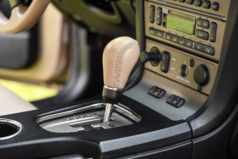 2005 Ford Thunderbird Deluxe