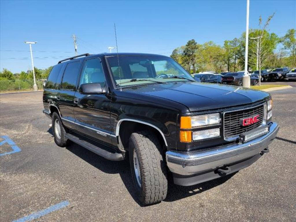 1998 GMC Yukon for sale at MOORE BROTHERS in Oxford, MS