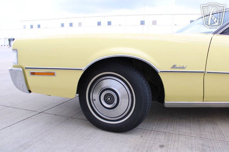 1972 Ford Thunderbird