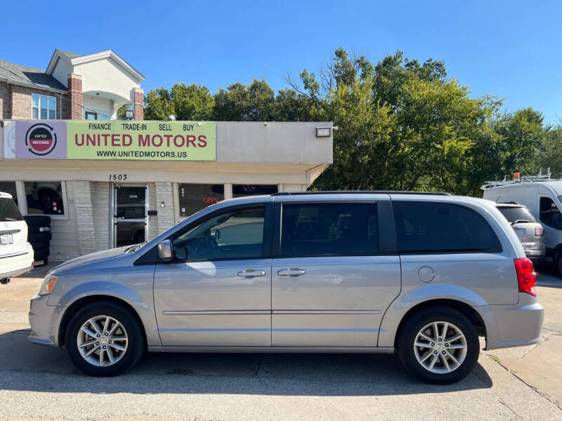 2015 Dodge Grand Caravan for sale at UNITED MOTORS in Mckinney TX