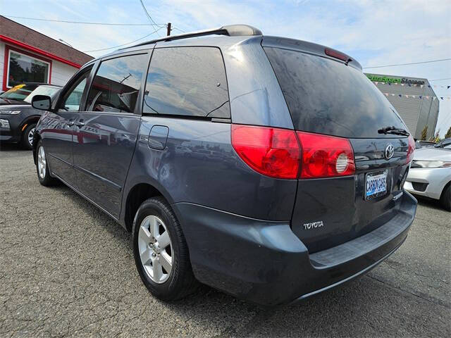 2008 Toyota Sienna