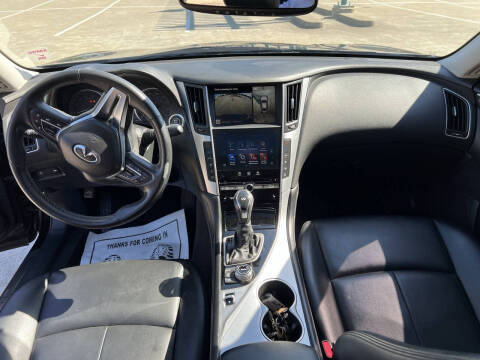 2021 Infiniti Q50 Luxe