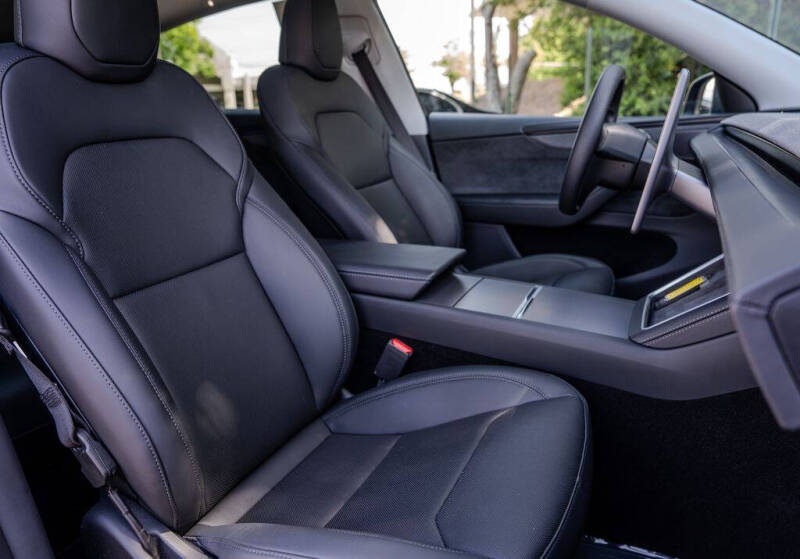 2026 Tesla Model Y Long Range