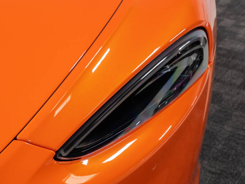2023 McLaren GT