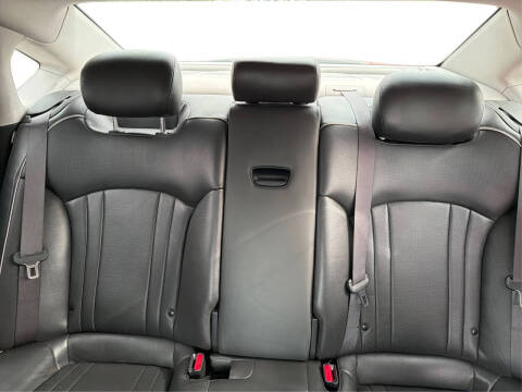 2016 Hyundai Genesis