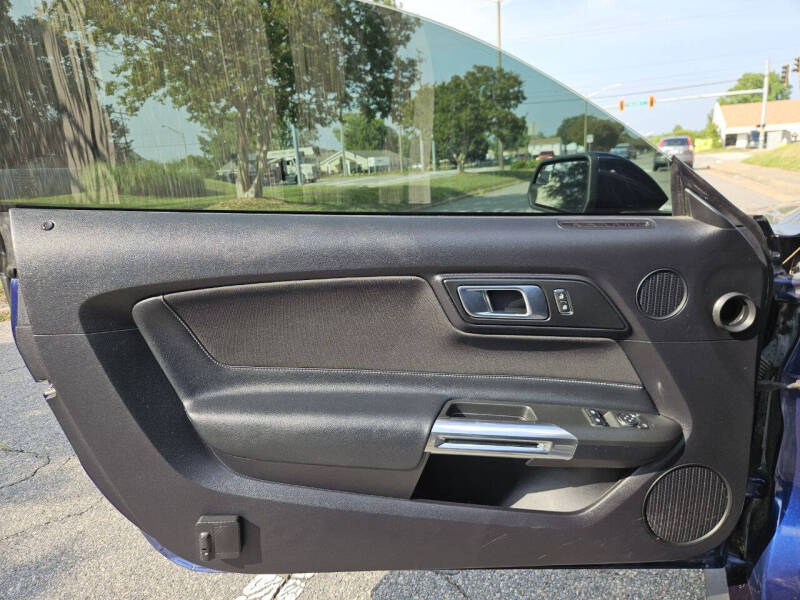 2019 Ford Mustang EcoBoost