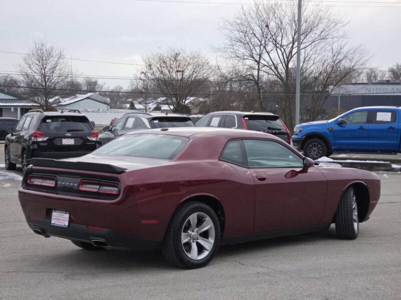 2017 Dodge Challenger SXT