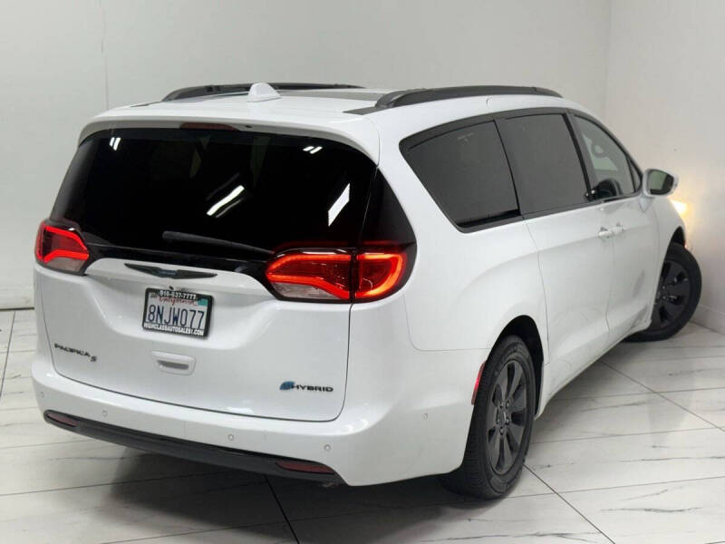 2020 Chrysler Pacifica Hybrid