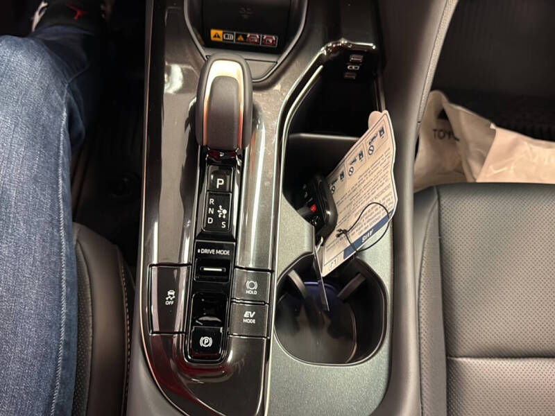 2025 Toyota Crown Signia Limited