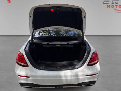 2017 Mercedes-Benz E-Class E 300 4MATIC