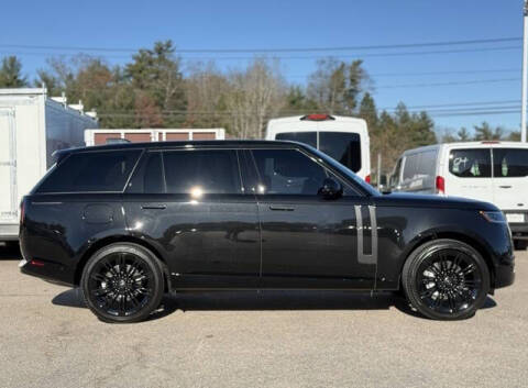 2024 Land Rover Range Rover P400 SE LWB