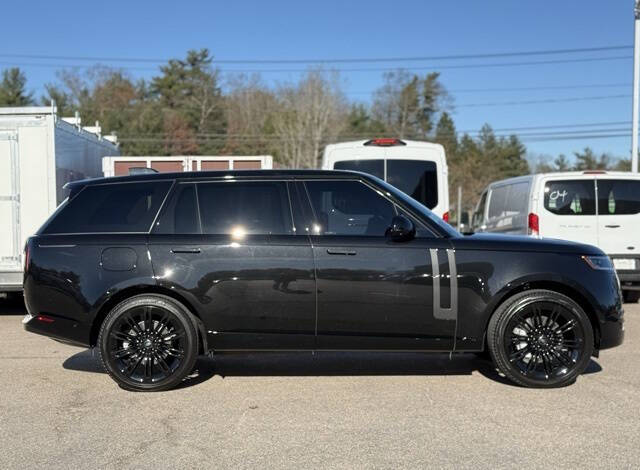 2024 Land Rover Range Rover P400 SE LWB
