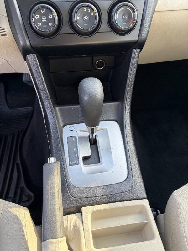 2013 Subaru Impreza 2.0i Premium