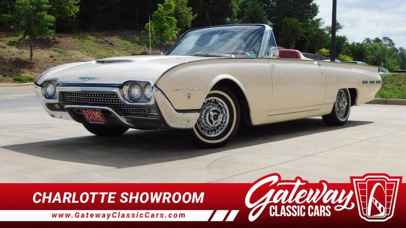 1962 Ford Thunderbird