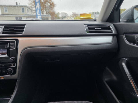 2016 Volkswagen Passat 1.8T S