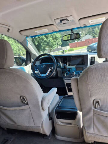 2015 Toyota Sienna