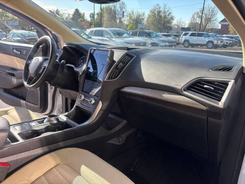 2023 Ford Edge SE