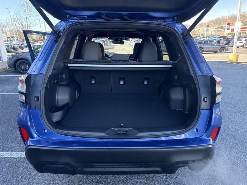2025 Subaru Forester Premium Hybrid