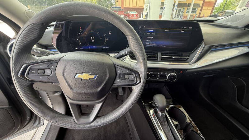 2024 Chevrolet Trax LT