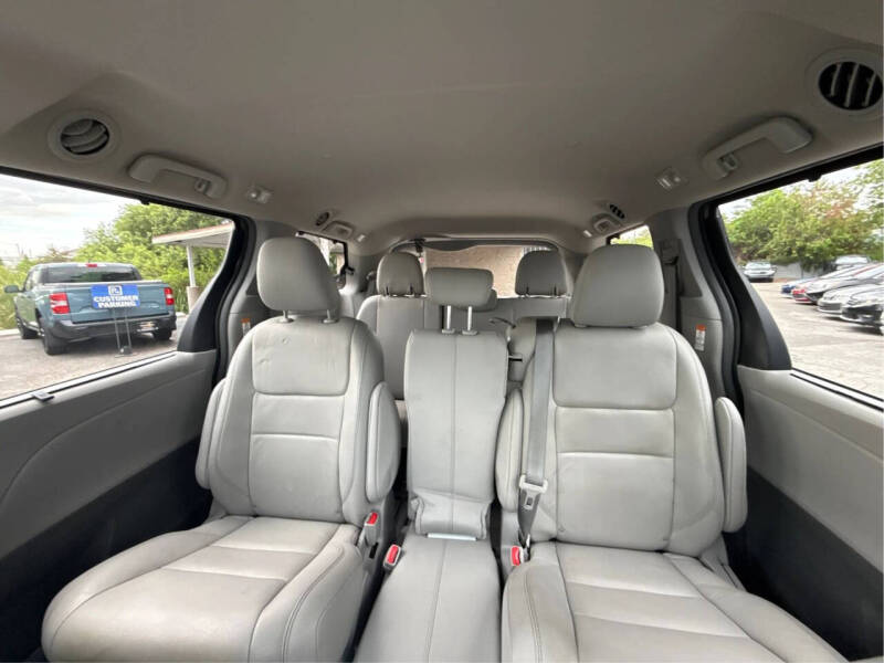 2015 Toyota Sienna