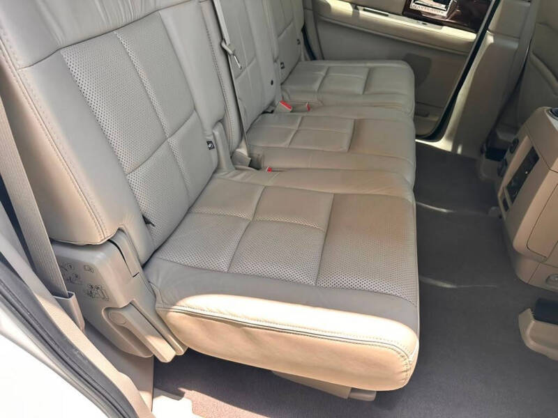 2014 Lincoln Navigator