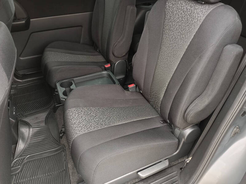 2012 Mazda MAZDA5 Sport