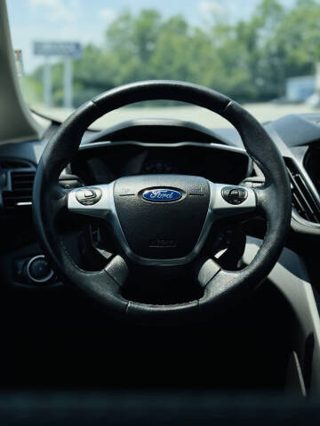 2015 Ford C-MAX Hybrid SE