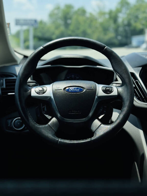 2015 Ford C-MAX Hybrid SE