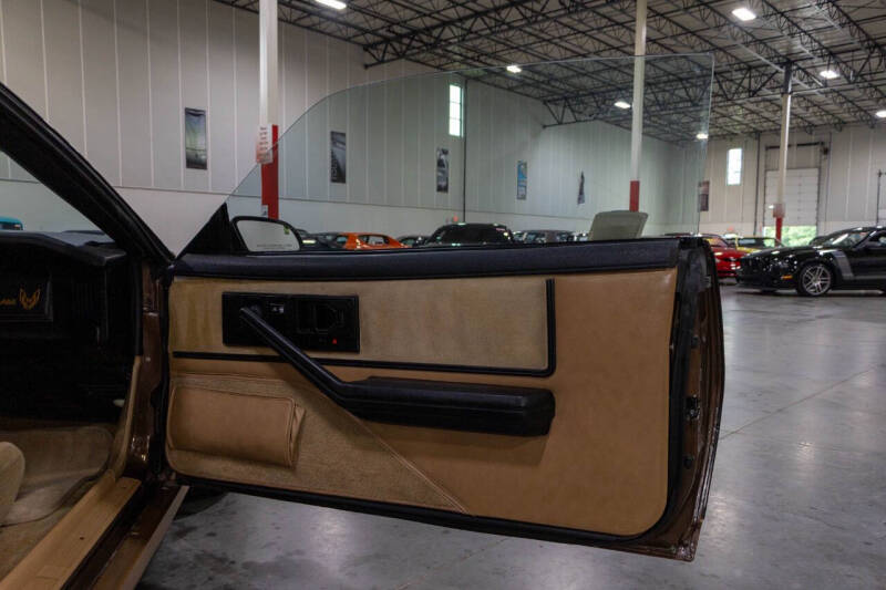 1984 Pontiac Firebird Trans Am