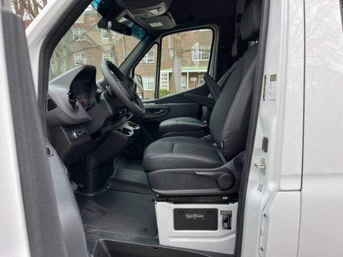 2024 Mercedes-Benz Sprinter