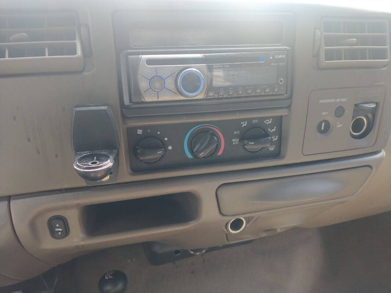 2002 FORD F-250 Pickup - $5,950