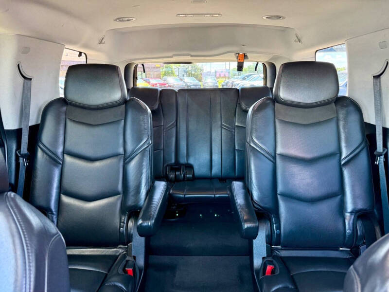 2020 Cadillac Escalade Luxury
