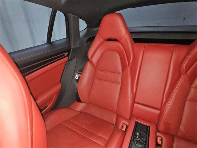 2023 Porsche Panamera Platinum Edition