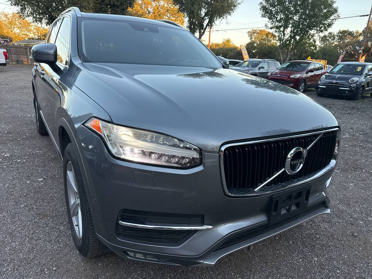 2017 Volvo XC90 T5 Momentum 4dr SUV's photo