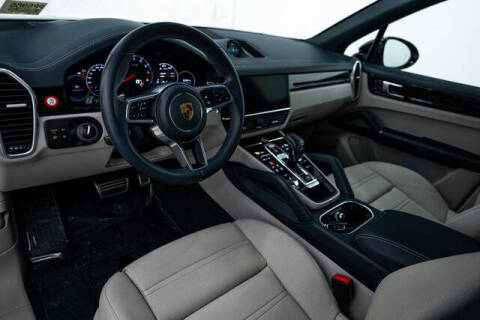 2022 Porsche Cayenne S