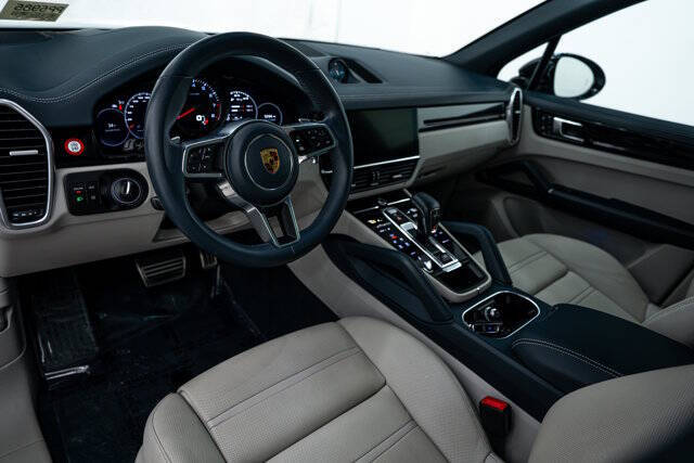 2022 Porsche Cayenne S