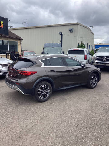 2018 Infiniti QX30 Premium