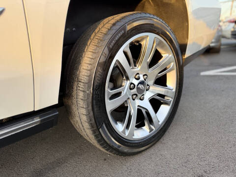 2017 Cadillac Escalade ESV Premium Luxury