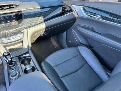 2023 Cadillac XT6 Premium Luxury