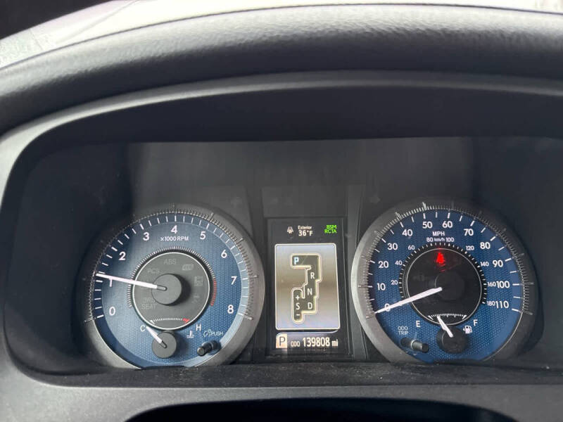 2018 Toyota Sienna XLE 7-Passenger Auto Access Seat