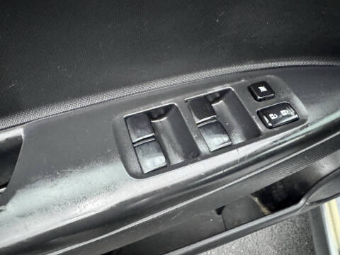 2015 Mitsubishi Mirage ES