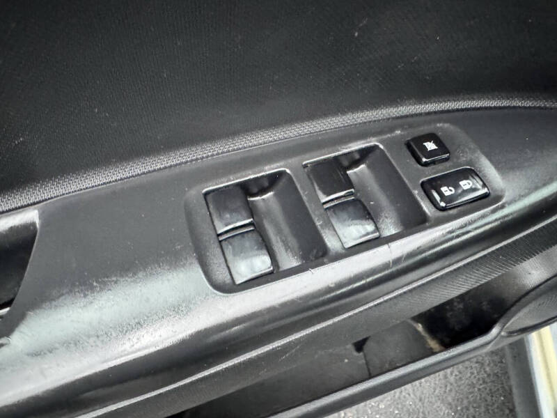 2015 Mitsubishi Mirage ES