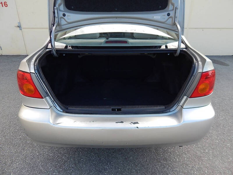 2003 Toyota Corolla LE