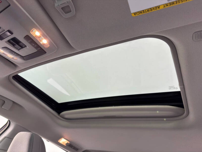 2021 Toyota Sienna LE 8-Passenger