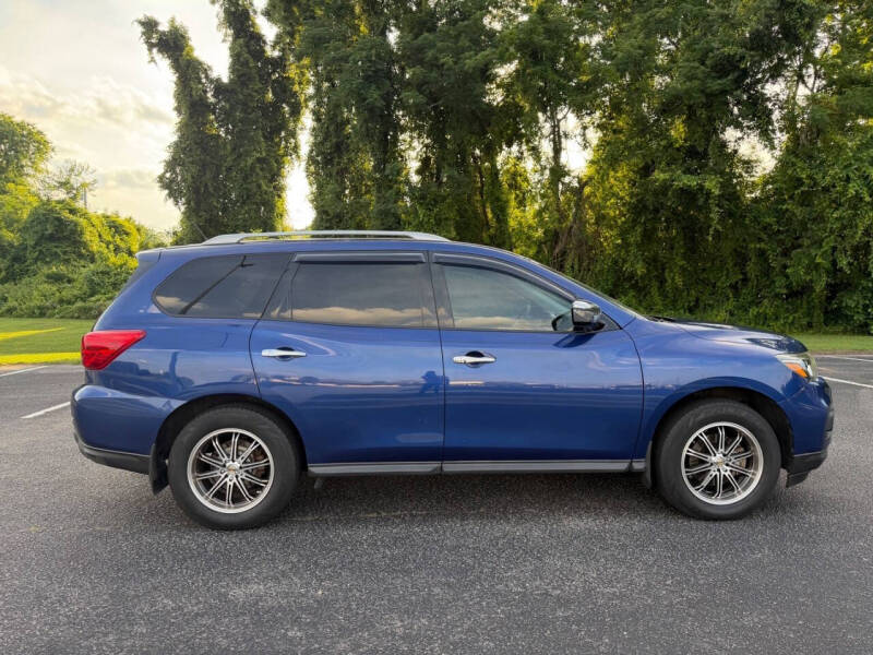 2017 Nissan Pathfinder S
