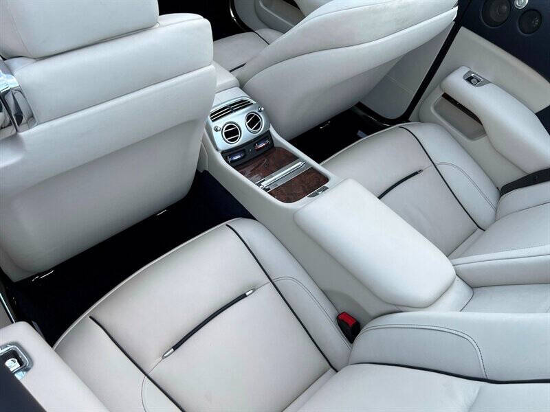 2016 Rolls-Royce Dawn 23