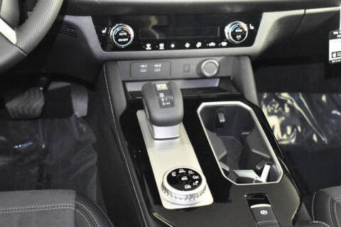 2025 Mitsubishi Outlander PHEV SE